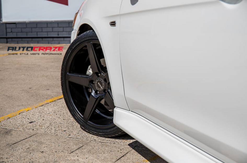 MITSUBISHI LANCER DISTRICT SATIN BLACK